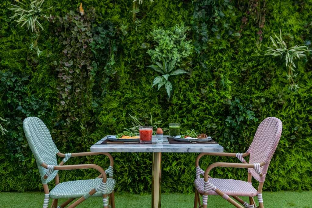 Wine & Books Lisboa Hotel Nhà hàng bức ảnh Vertical garden