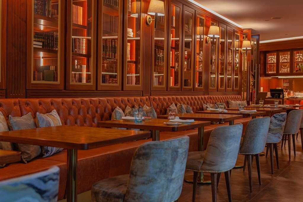 Wine & Books Lisboa Hotel Nhà hàng bức ảnh Interior of the restaurant