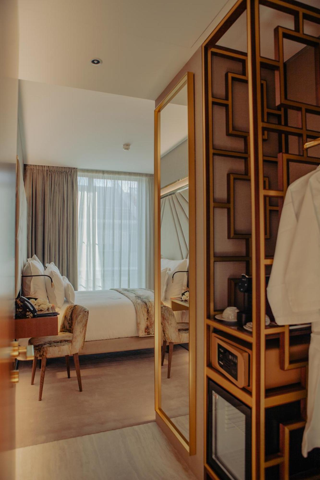 Wine & Books Lisboa Hotel Ngoại thất bức ảnh Deluxe Room